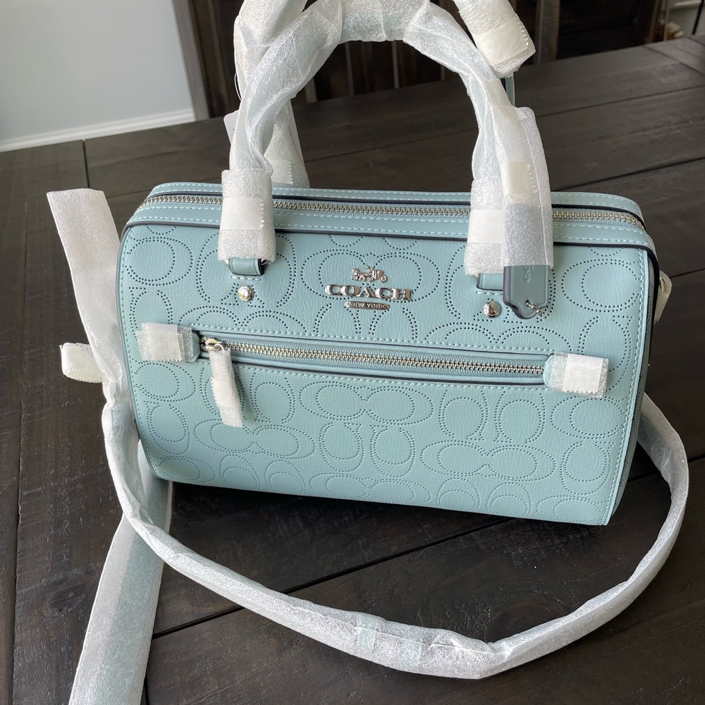 Coach Leather Shoulder Bag Brand New With Tag
